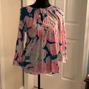 Lilly Pulitzer blouse in great condition